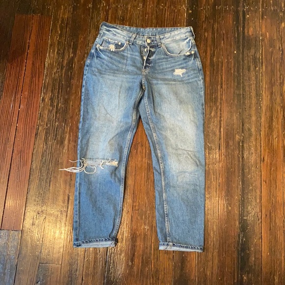 H&M Denim - NWOT H&M Boyfriend Jeans